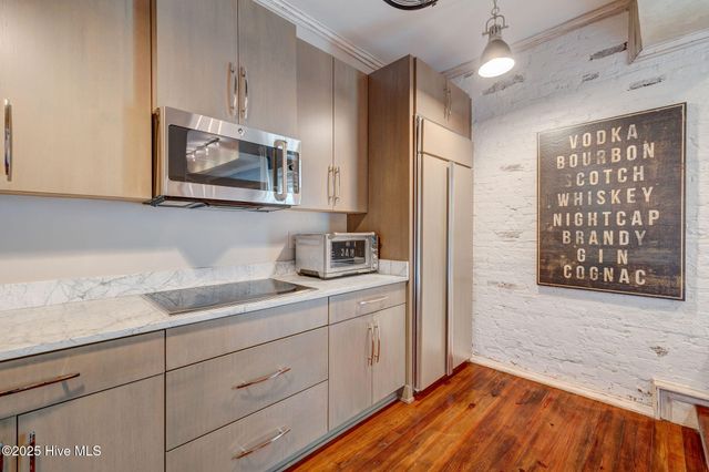 21 N Front Street Unit 3b4, Wilmington, NC 28401