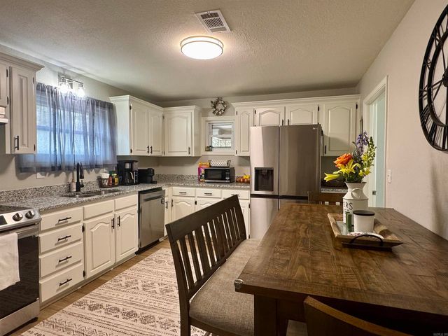 2460 Armstead Road, Star City, AR 71667