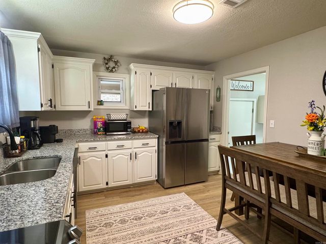 2460 Armstead Road, Star City, AR 71667