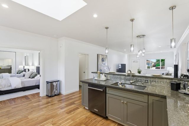 1276 Windsor Way, Redwood City, CA 94061