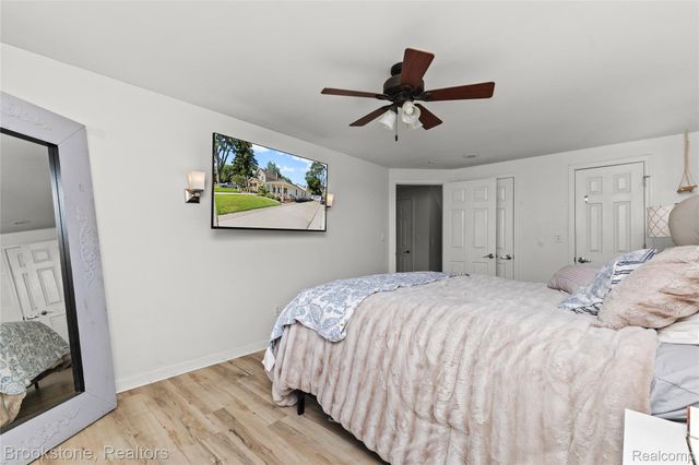 313 N Castell Avenue, Rochester, MI 48307