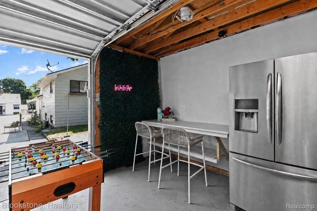 313 N Castell Avenue, Rochester, MI 48307