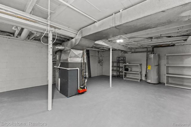 313 N Castell Avenue, Rochester, MI 48307