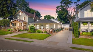 313 N Castell Avenue, Rochester, MI 48307