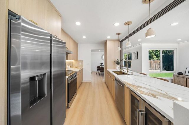 386 Curie Drive, San Jose, CA 95123