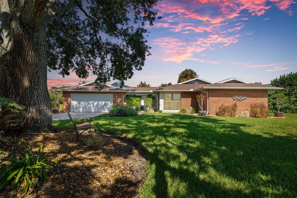 1 FLAMETREE COURT, Palm Coast, FL 32137