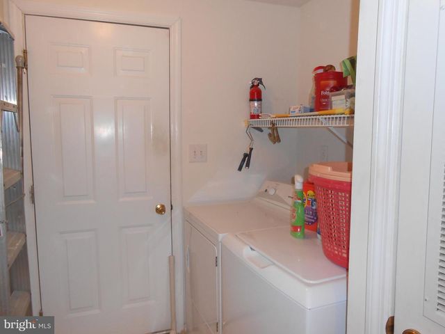 36 FORT LEE DR, Manahawkin, NJ 08050