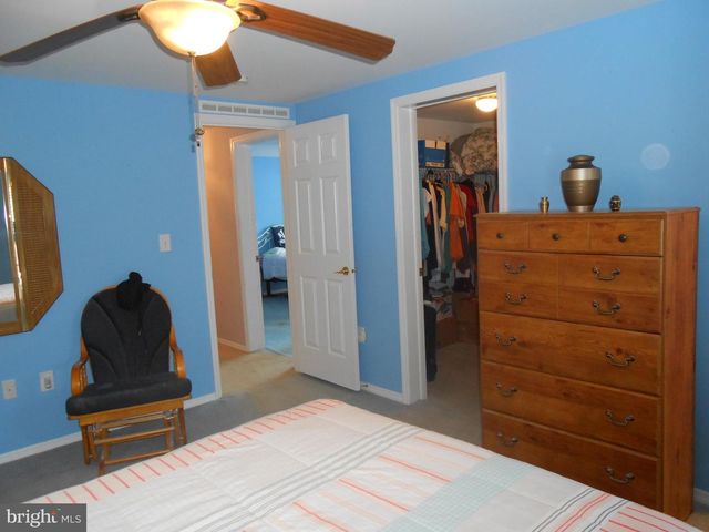 36 FORT LEE DR, Manahawkin, NJ 08050
