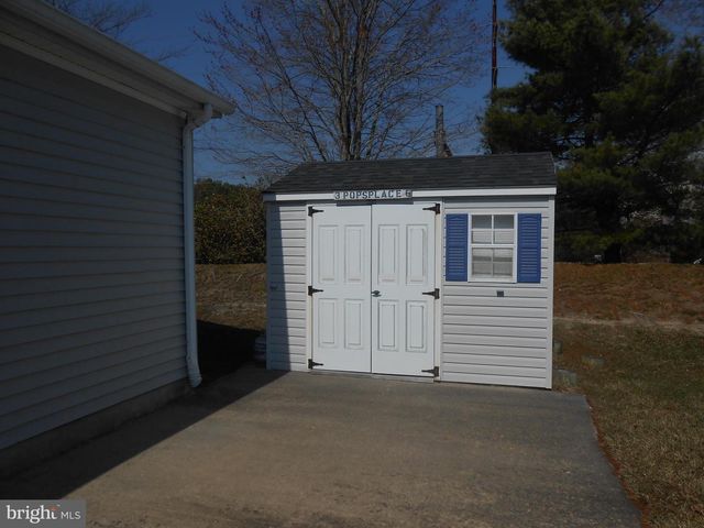 36 FORT LEE DR, Manahawkin, NJ 08050