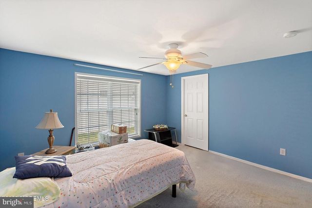 36 FORT LEE DR, Manahawkin, NJ 08050