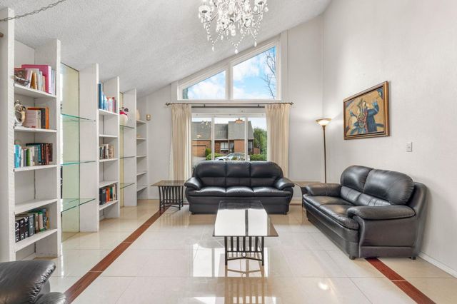 60 Beach Park Boulevard, Foster City, CA 94404