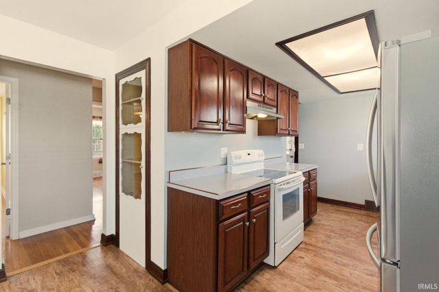 2415 N Evans Avenue, Evansville, IN 47711