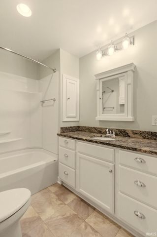 2415 N Evans Avenue, Evansville, IN 47711