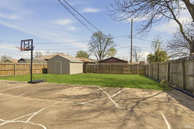 2415 N Evans Avenue, Evansville, IN 47711