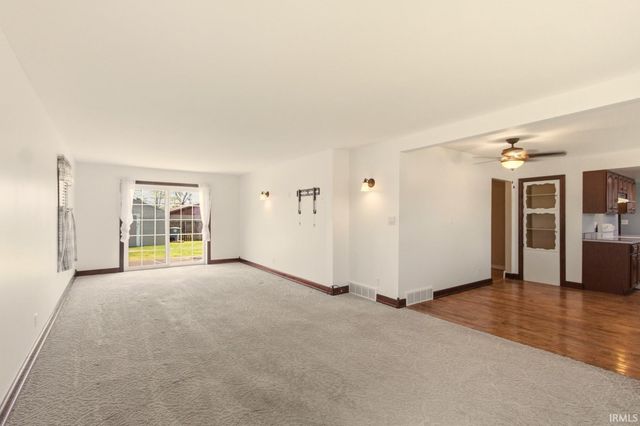 2415 N Evans Avenue, Evansville, IN 47711