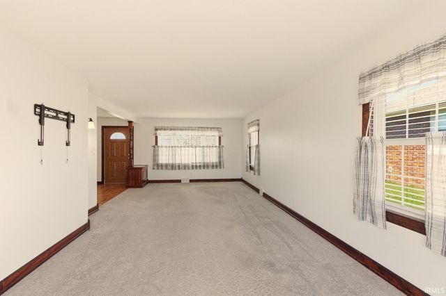 2415 N Evans Avenue, Evansville, IN 47711