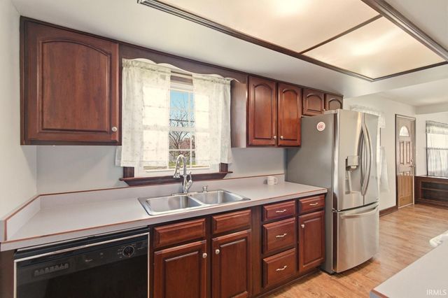 2415 N Evans Avenue, Evansville, IN 47711