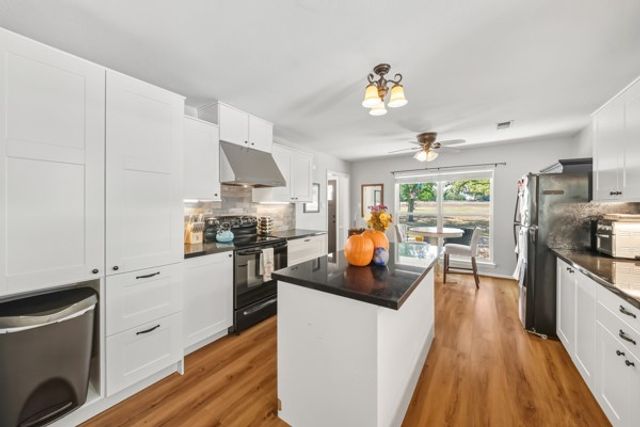 16563 Calumet Trail, College Station, TX 77845