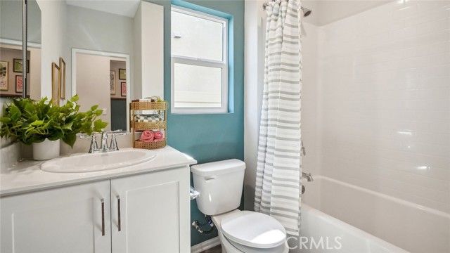 31443 Water Oak Drive, Winchester, CA 92596