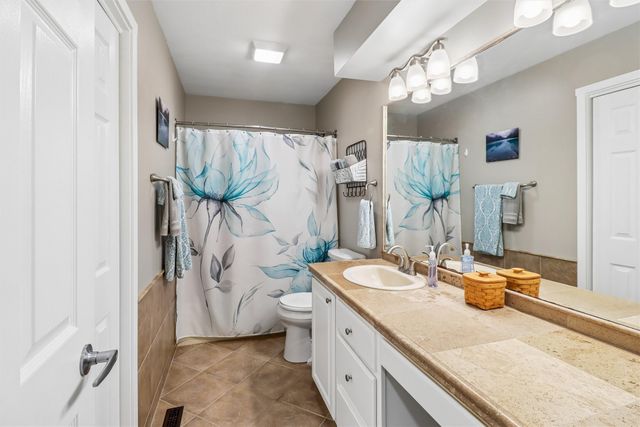 5905 Crabapple Lane, Johnston, IA 50131