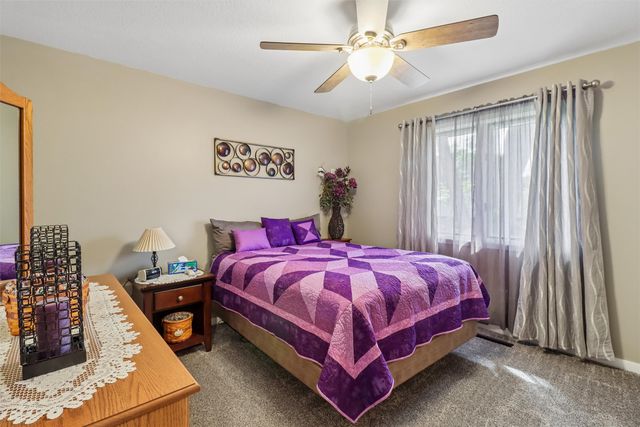5905 Crabapple Lane, Johnston, IA 50131