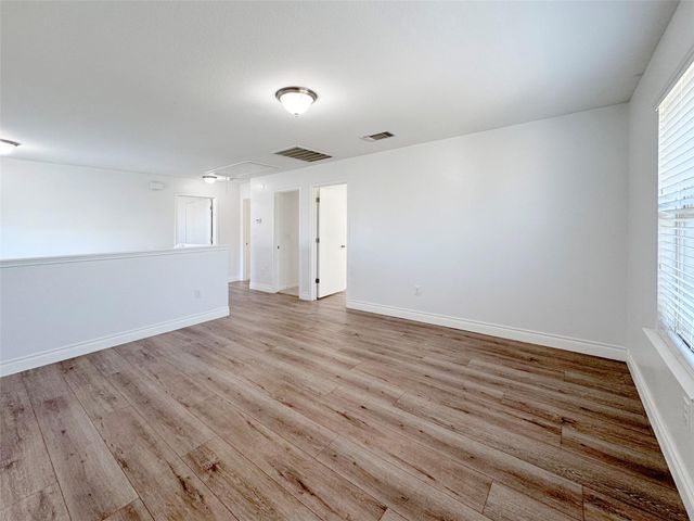 251 Triumph RD, Buda, TX 78610