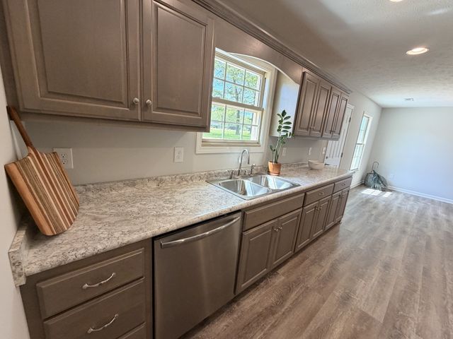 6265 Lynchburg Rd, Winchester, TN 37398