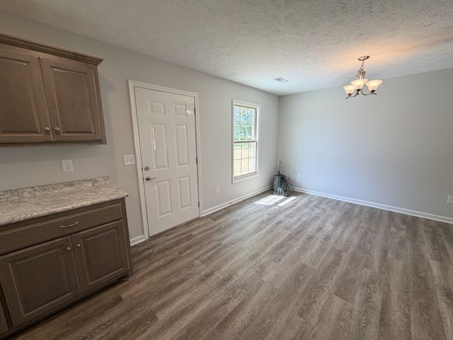6265 Lynchburg Rd, Winchester, TN 37398