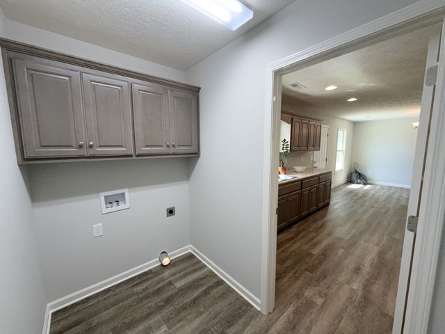 6265 Lynchburg Rd, Winchester, TN 37398