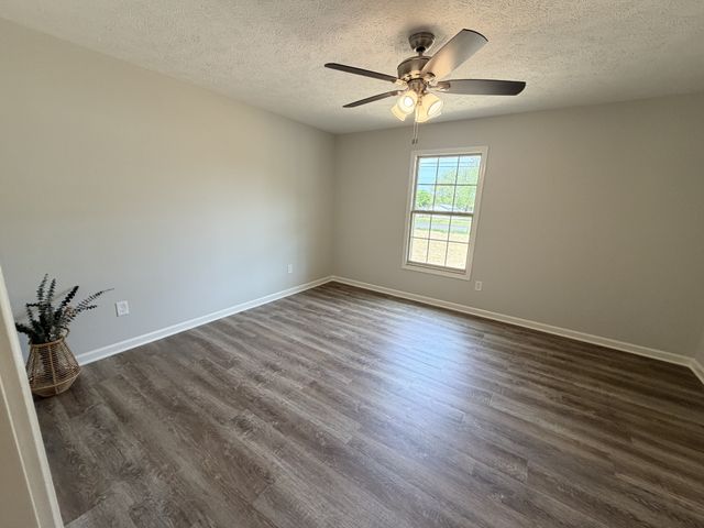 6265 Lynchburg Rd, Winchester, TN 37398