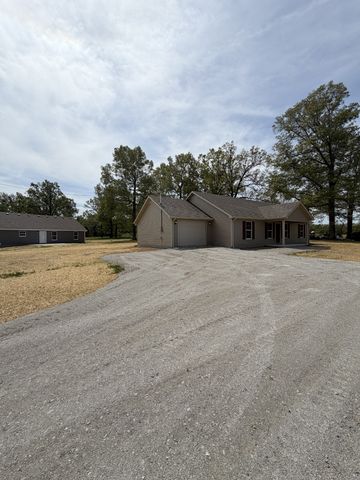 6265 Lynchburg Rd, Winchester, TN 37398