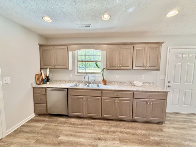 6265 Lynchburg Rd, Winchester, TN 37398