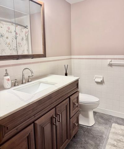 870 Landry Ave 8, North Attleboro, MA 02760