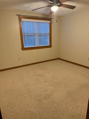 870 Landry Ave 8, North Attleboro, MA 02760
