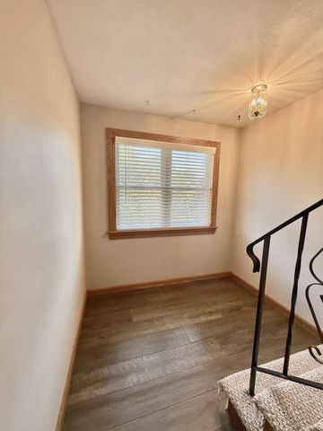870 Landry Ave 8, North Attleboro, MA 02760