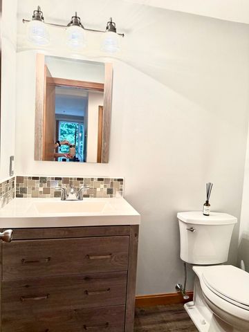870 Landry Ave 8, North Attleboro, MA 02760