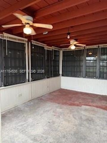 521 N 70th Way, Hollywood, FL 33024