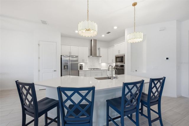 19047 SCALLOP LOOP, Lakewood Ranch, FL 34211