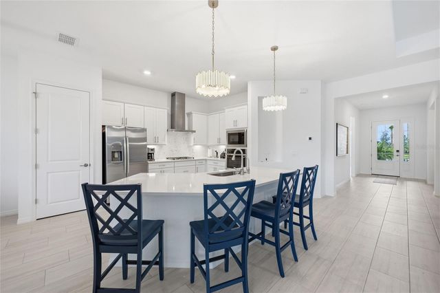19047 SCALLOP LOOP, Lakewood Ranch, FL 34211
