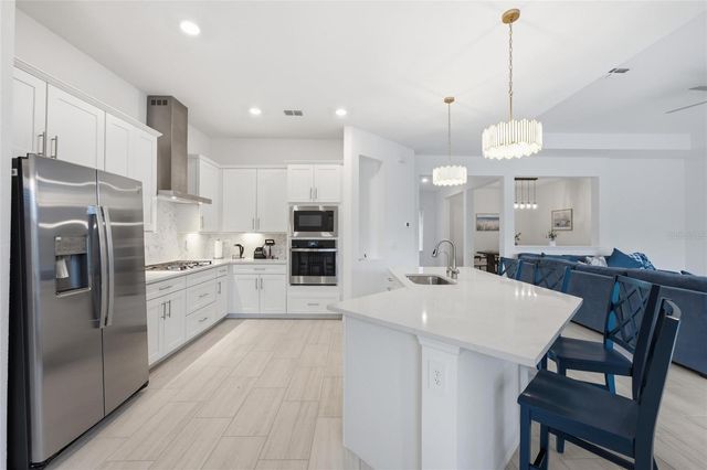19047 SCALLOP LOOP, Lakewood Ranch, FL 34211