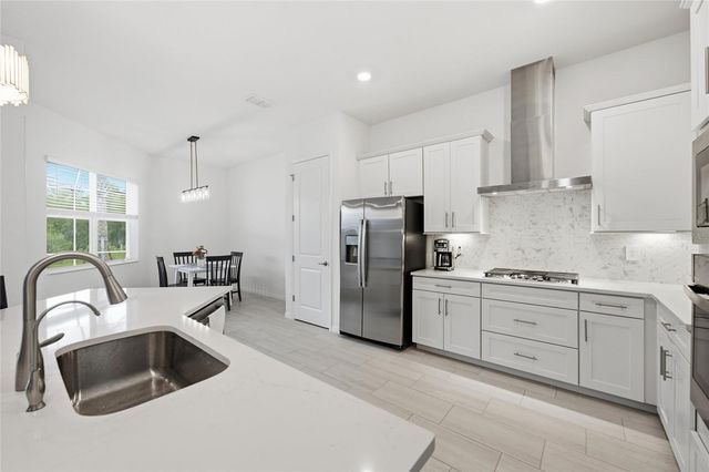 19047 SCALLOP LOOP, Lakewood Ranch, FL 34211