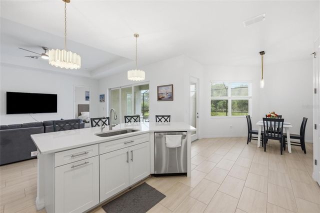 19047 SCALLOP LOOP, Lakewood Ranch, FL 34211