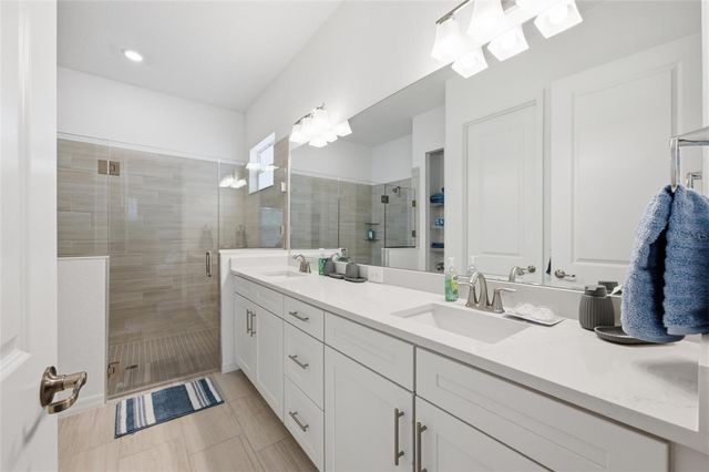 19047 SCALLOP LOOP, Lakewood Ranch, FL 34211