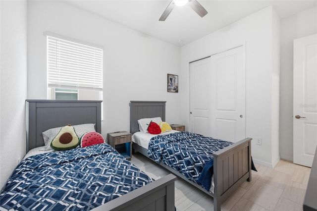 19047 SCALLOP LOOP, Lakewood Ranch, FL 34211