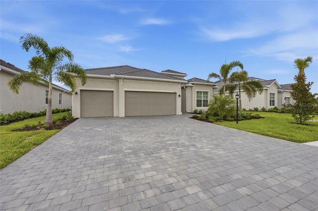 19047 SCALLOP LOOP, Lakewood Ranch, FL 34211