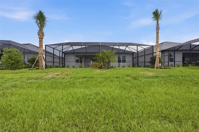 19047 SCALLOP LOOP, Lakewood Ranch, FL 34211
