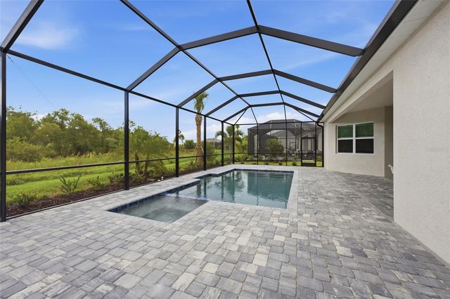 19047 SCALLOP LOOP, Lakewood Ranch, FL 34211
