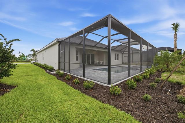 19047 SCALLOP LOOP, Lakewood Ranch, FL 34211