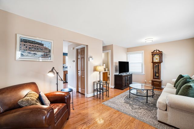 6216 W 60th Street, Chicago, IL 60638