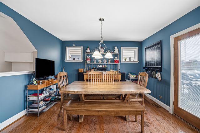 6216 W 60th Street, Chicago, IL 60638